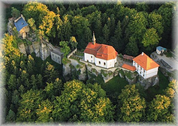 Apartman Hruba Skala Apartament *