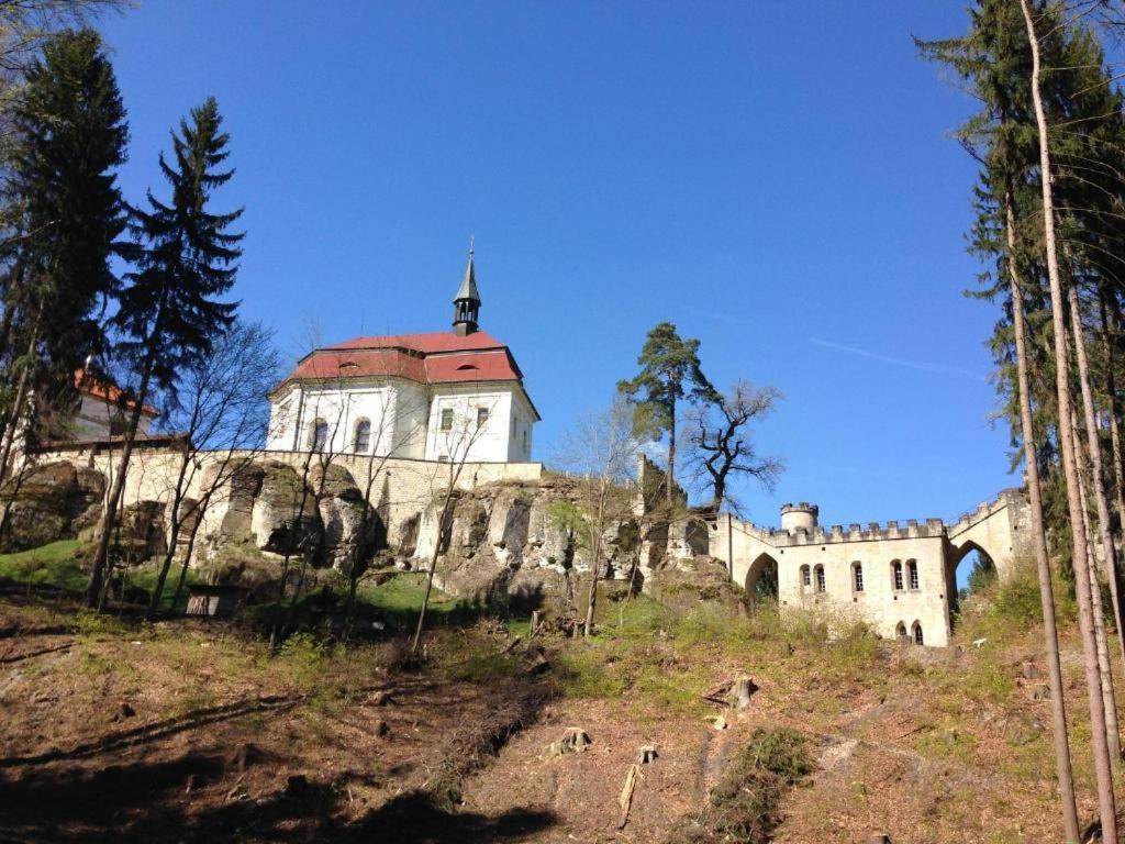 Apartman Hruba Skala Apartament